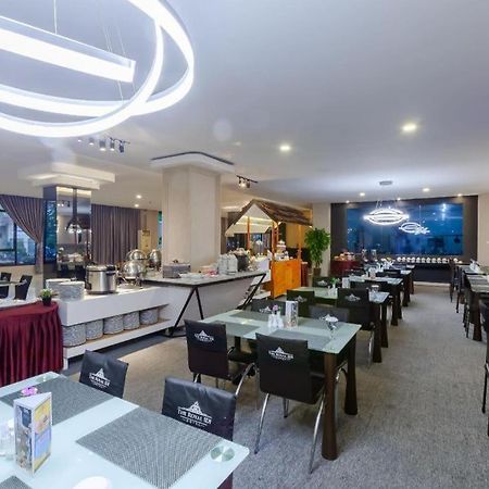 The Royal Idi Hotel Idirayeuk Bagian luar foto