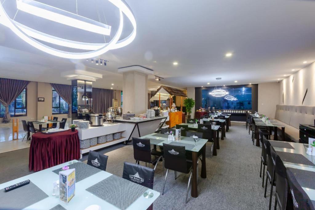 The Royal Idi Hotel Idirayeuk Bagian luar foto