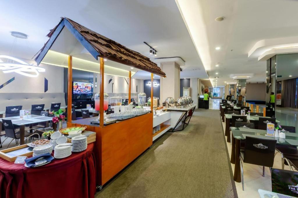 The Royal Idi Hotel Idirayeuk Bagian luar foto